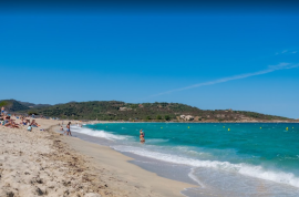 La plage de Lozari